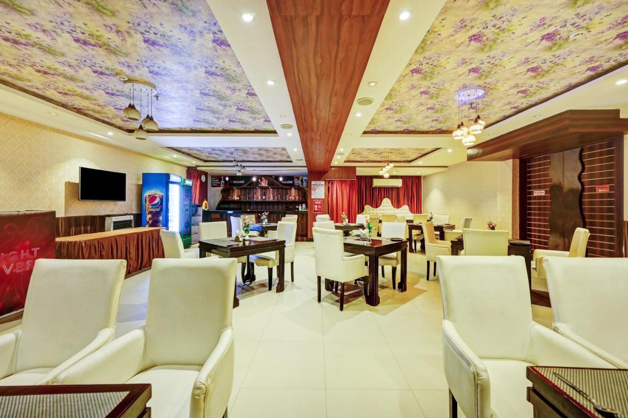 Townhouse Oak Pentagon Residency Hotel Bhubaneswar Exterior photo